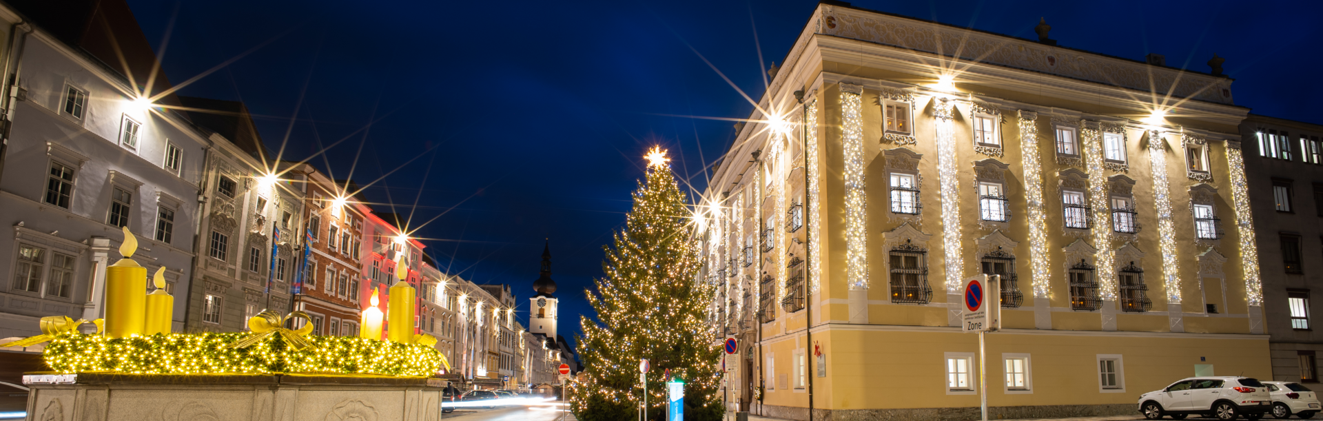 Weihnachtlicher Stadtplatz